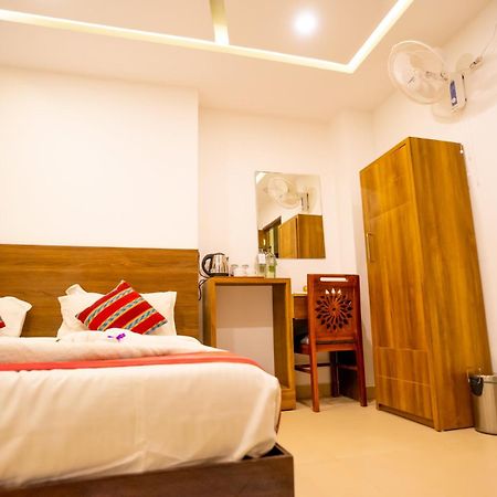 Trivers Resort Мунар Екстериор снимка